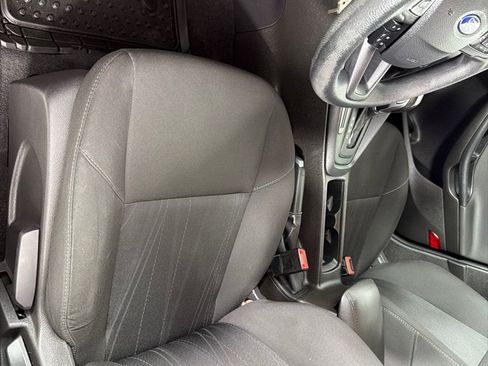 Used 2016 Ford Focus SE FWD image 9
