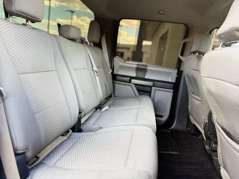 Used 2015 Ford F150 XLT image 17