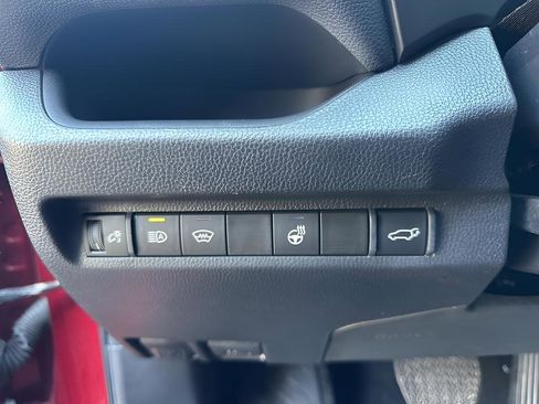 Used 2023 Toyota RAV4 XLE Premium image 34