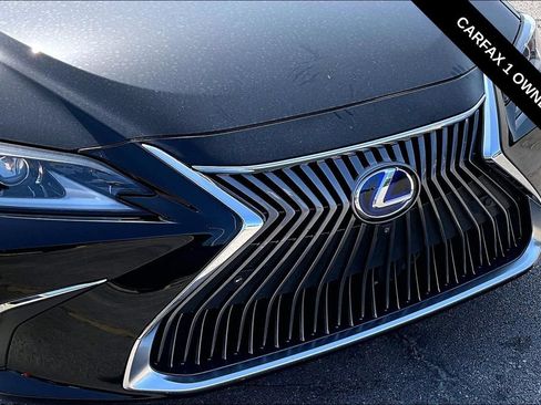 Used 2021 Lexus ES 300h w/ Accessory Package 2 FWD image 32
