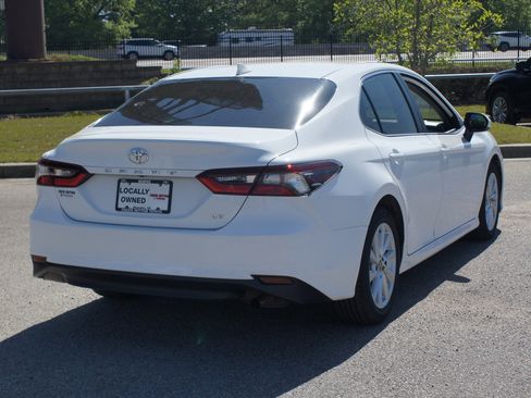 Used 2024 Toyota Camry LE FWD image 16