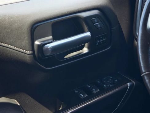 Used 2020 Chevrolet Silverado 1500 LTZ w/ LTZ Texas Edition AWD/4WD image 17