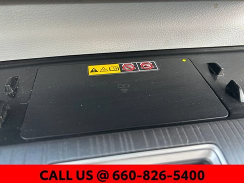 Used 2025 Toyota Sienna LE AWD/4WD image 24