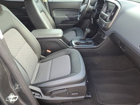 Used 2017 Chevrolet Colorado Z71 image 14