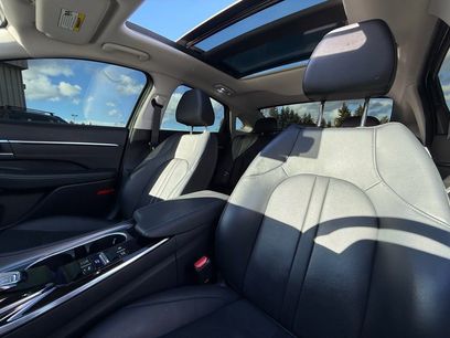 Used 2022 Hyundai Sonata Limited w/ Winter Weather Package