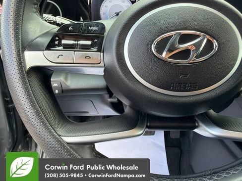 Used 2023 Hyundai Elantra Limited FWD image 17