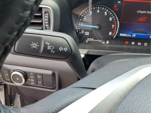 Used 2023 Ford Explorer XLT w/ Equipment Group 202A AWD/4WD image 18
