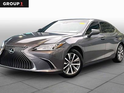 Used 2021 Lexus ES 350 w/ Accessory Package 2