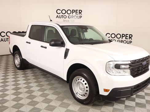 Used 2023 Ford Maverick XL image 1