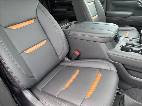 New 2026 GMC Sierra 1500 AT4 w/ AT4 Premium Package AWD/4WD image 36