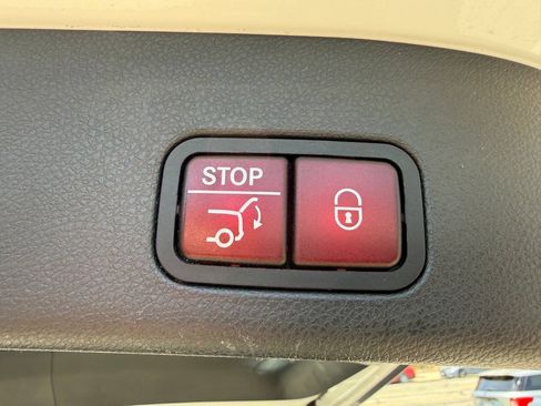 Used 2019 Mercedes-Benz GLS 450 4MATIC image 56