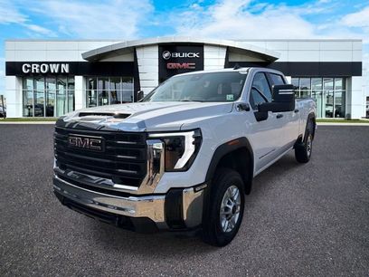 Used 2025 GMC Sierra 2500 Pro w/ Convenience Package
