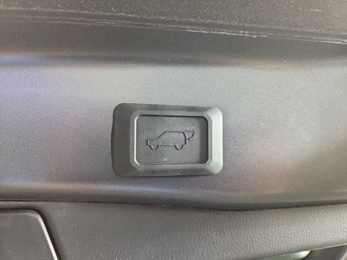 Used 2025 Toyota RAV4 XLE Premium w/ Weather Package AWD/4WD image 33