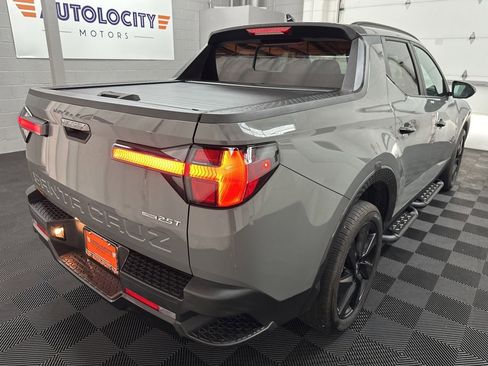 Used 2024 Hyundai Santa Cruz Night image 9