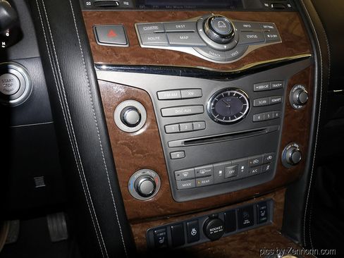 Used 2016 INFINITI QX80 4WD image 21