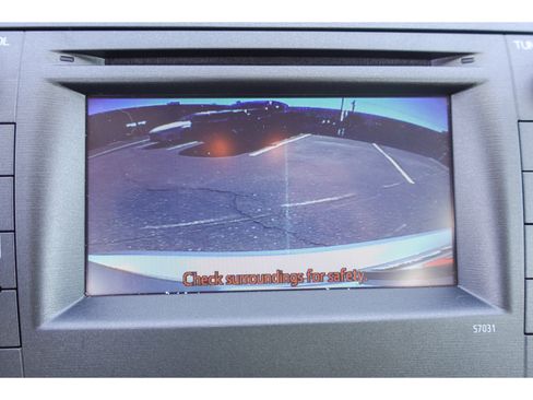 Used 2015 Toyota Prius Two FWD image 21