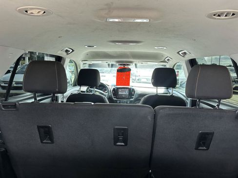 Used 2019 Chevrolet Traverse LS FWD image 8