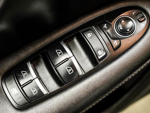 Used 2023 INFINITI QX50 Sport image 46