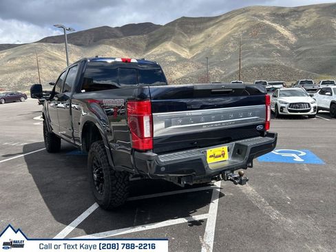 Used 2022 Ford F350 Platinum w/ Tremor Off-Road Package image 5