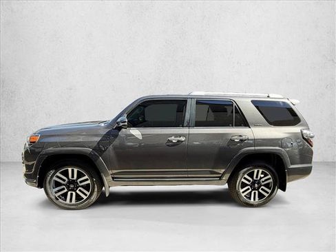 Certified 2018 Toyota 4Runner Limited AWD/4WD image 4