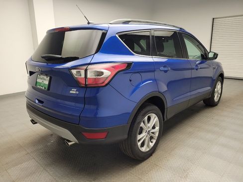 Used 2017 Ford Escape SE w/ Equipment Group 201A AWD/4WD image 9