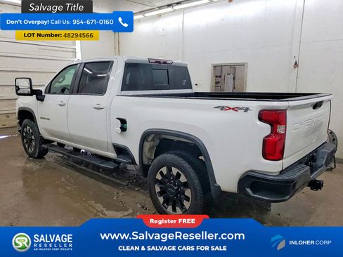 Used 2020 Chevrolet Silverado 2500 LT w/ Convenience Package AWD/4WD image 3