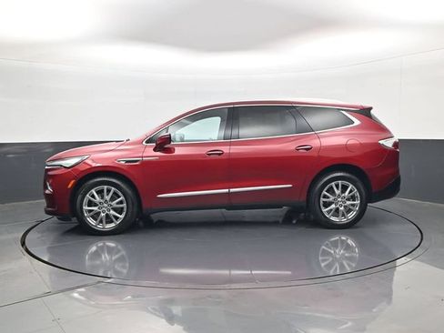 Used 2024 Buick Enclave Essence w/ Experience Buick Package AWD/4WD image 8