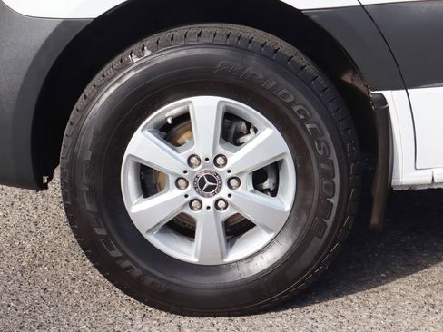 Used 2019 Mercedes-Benz Sprinter 2500 image 43