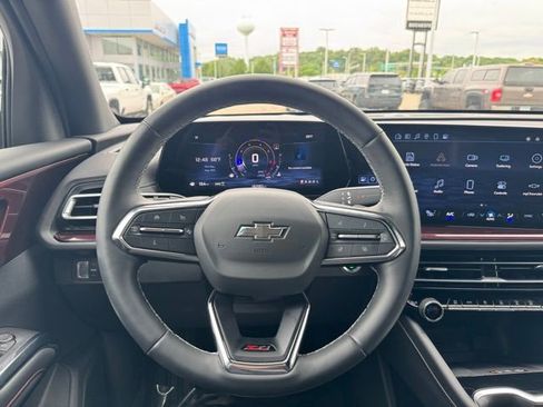 Used 2024 Chevrolet Traverse Z71 AWD/4WD image 26