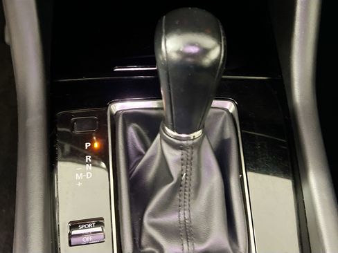 Used 2019 MAZDA MAZDA3 AWD Hatchback w/ Preferred Pkg image 25