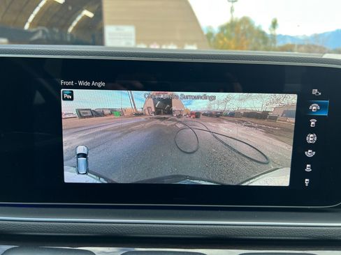 Used 2021 Mercedes-Benz GLE 350 4MATIC image 25