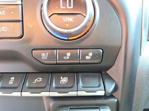 Used 2020 Chevrolet Silverado 1500 LTZ w/ LTZ Plus Package AWD/4WD image 27