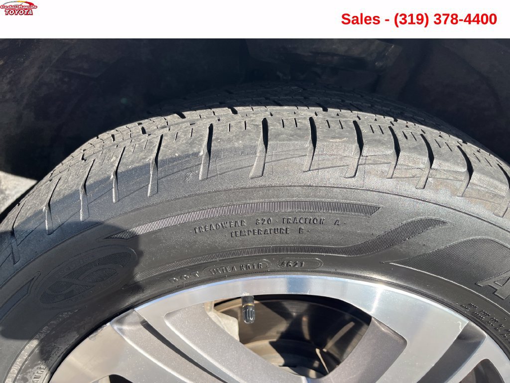 Used 2019 GMC Terrain SLT w/ Preferred Package AWD/4WD image 12