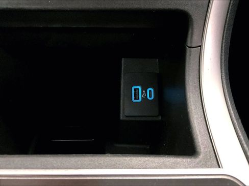 Used 2023 Ford Edge SEL w/ Convenience Package image 31