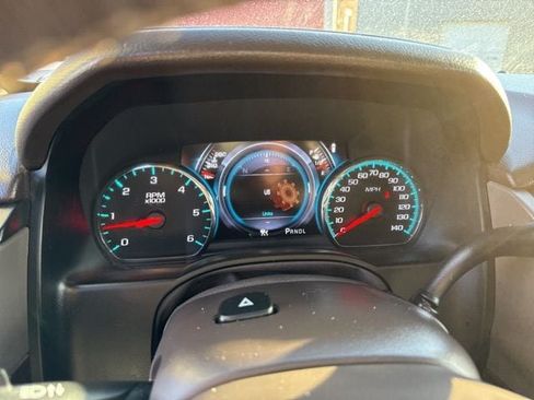 Used 2018 GMC Yukon Denali w/ Denali Ultimate Package AWD/4WD image 18