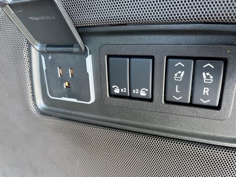 Used 2025 Cadillac Escalade Premium Luxury w/ Touring Package AWD/4WD image 32