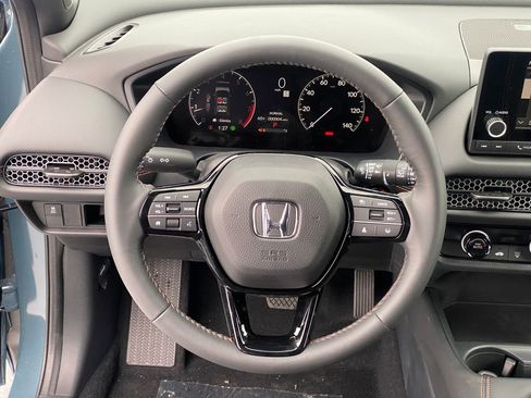 Used 2025 Honda HR-V Sport image 11