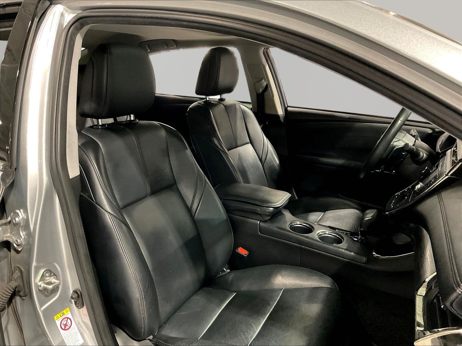 Used 2018 Toyota Avalon Touring FWD image 28