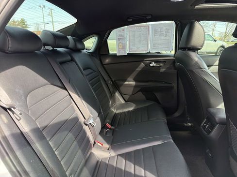 Used 2022 Kia Forte GT-Line w/ GT-Line Premium Package image 14