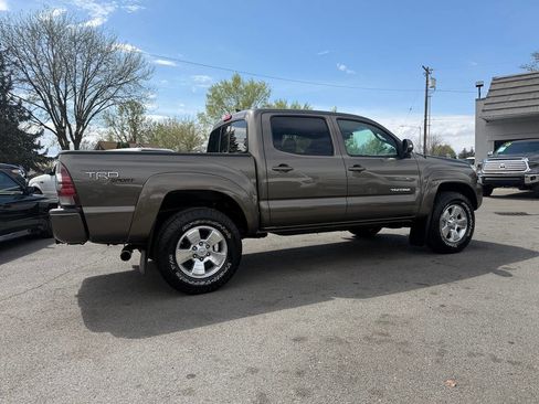 Used 2012 Toyota Tacoma 4x4 Double Cab w/ TRD Sport Pkg image 23