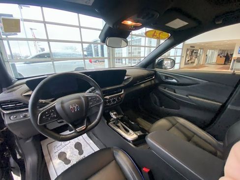 Certified 2024 Buick Envista Sport Touring w/ Convenience I Package image 14
