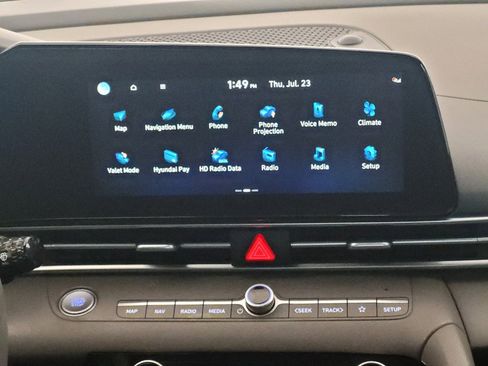 Used 2023 Hyundai Elantra SEL w/ Convenience Package FWD image 25