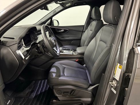 Used 2025 Audi Q7 2.0T Premium Plus w/ Premium Plus Package AWD/4WD image 9