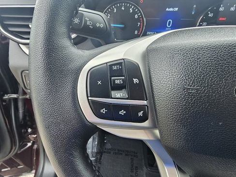 Used 2023 Ford Explorer XLT w/ Equipment Group 202A image 27