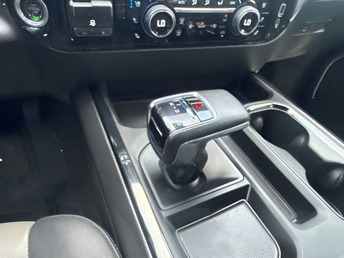 Used 2022 Chevrolet Silverado 1500 ZR2 w/ Technology Package AWD/4WD image 18