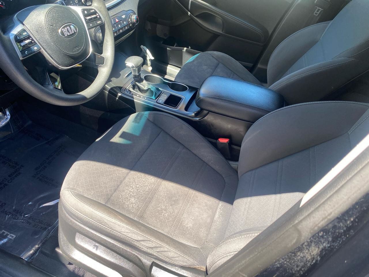 Used 2020 Kia Sorento L FWD image 10