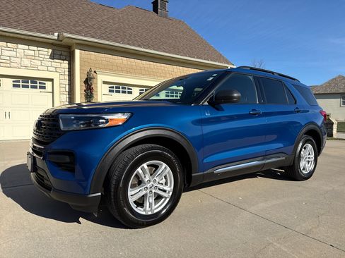 Used 2020 Ford Explorer XLT w/ Class III Trailer Tow Package image 20