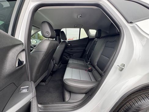 Used 2026 Chevrolet Trax LT image 11