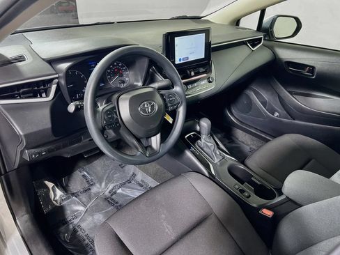 Certified 2025 Toyota Corolla LE FWD image 9