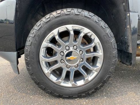 Used 2018 Chevrolet Silverado 2500 High Country AWD/4WD image 23